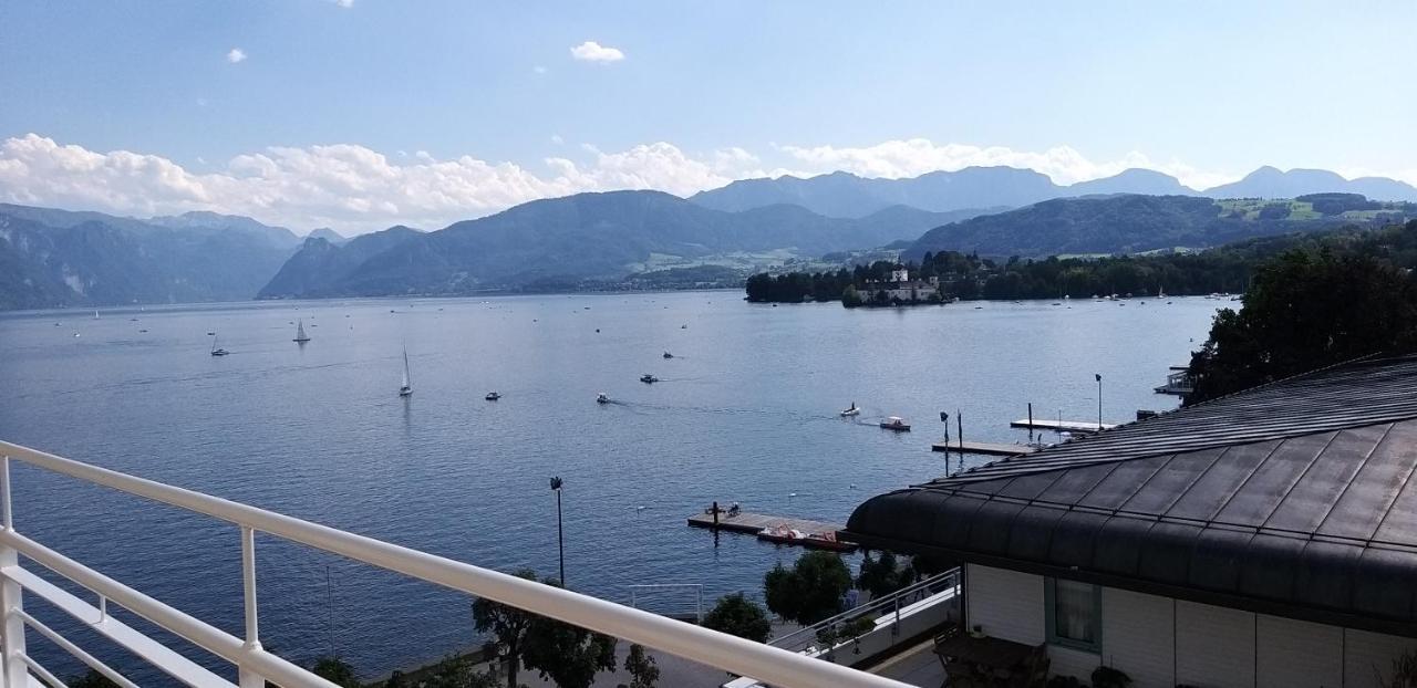 Fantastic Lake And Mountain View, First Row Lakeside Gmunden Eksteriør bilde